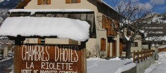 1.5 km from the Serre Chevalier ski resort.