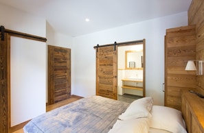 6 Schlafzimmer, Zimmersafe, Bügeleisen/Bügelbrett, kostenloses WLAN