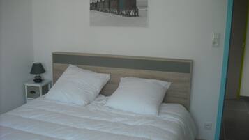 2 habitaciones, tabla de planchar con plancha y wifi gratis