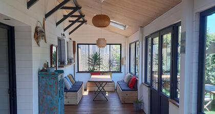 Authentic wooden villa 200 m2 - 4 bedrooms, terrace, swimming pool, LA VILLA JO