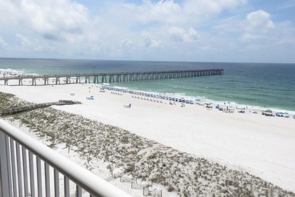 Balcony view looking East at Navarre Beach Pier