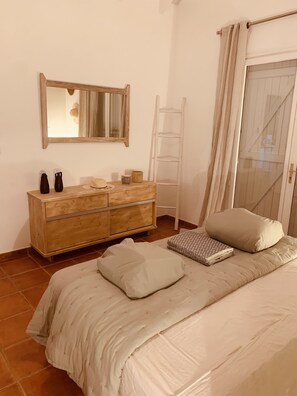 3 間睡房、熨斗/熨衫板、Wi-Fi、床單