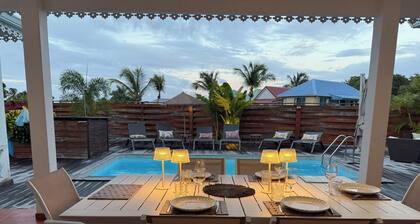VILLA SUZANNA in the heart of Orient Bay. Beach and restaurants: 3–4 minutes on foot