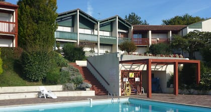Appartement 3p vue pyrénées,wifi, parking