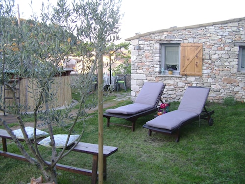 TYPICAL PROVENCAL GITE FOR 2 PEOPLE WITH GARDEN AND POOL