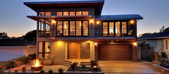 Luxury Ocean View - Hot Tub- Close to Yacht Harbor-Restaurants-Beach