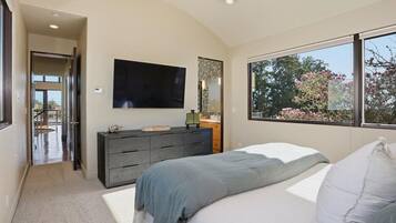 4 bedrooms, WiFi, bed sheets