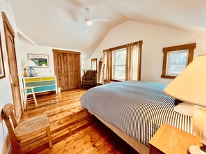 3 chambres, coffres-forts dans les chambres, bureau