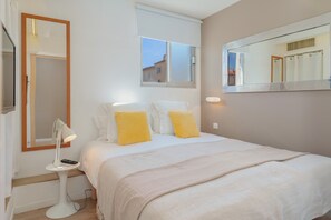 2 bedrooms, in-room safe, iron/ironing board, travel cot