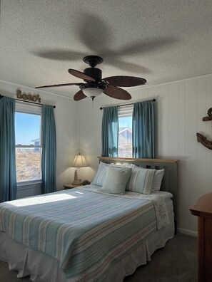 3 bedrooms, iron/ironing board, free WiFi