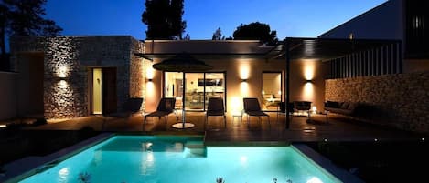 Piscine extérieure