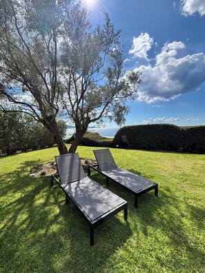 Property grounds - Wonderful Modern rental - Stunning sea view 3 minutes from the beach (SAGONE)