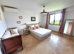 3 camere, ferro/asse da stiro, culla da viaggio, Wi-Fi gratuito