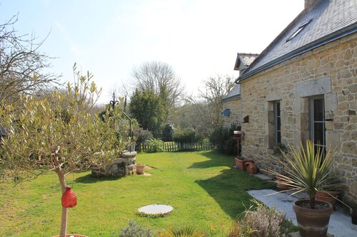 Steinhaus, ruhig, in der Nähe des Meeres