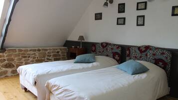 3 Schlafzimmer, Bügeleisen/Bügelbrett, kostenloses WLAN, Bettwäsche