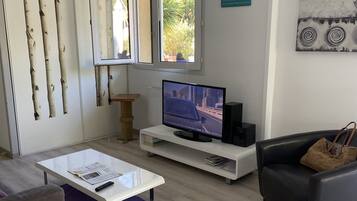Tv, stereoanlæg