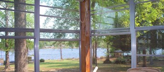 Lakefront Home met bootlancering op locatie! Geweldig vissen! Erg ontspannend!