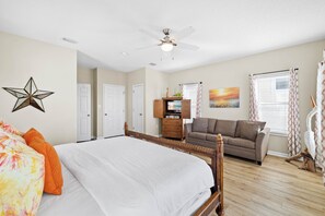 4 bedrooms, iron/ironing board, WiFi, bed sheets