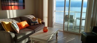 Ocean Front Condo - 1 Bedroom/bath - Sleeps 4