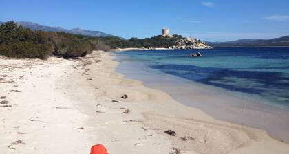 High quality 4 * cottage with swimming pool, sea, air conditioning, internet, in maqui