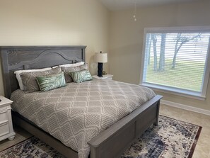 6 bedrooms, iron/ironing board, WiFi, bed sheets - Recently remodeled Waterfront Home W/ Separate Guest House On Perdido Bay (Elberta)