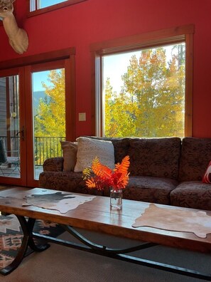 Smart TV, fireplace, DVD player, table football - Weekly Discounts! Whitefish Mountain Ski Resort ski in ski out, Luxury Townhouse (Whitefish)