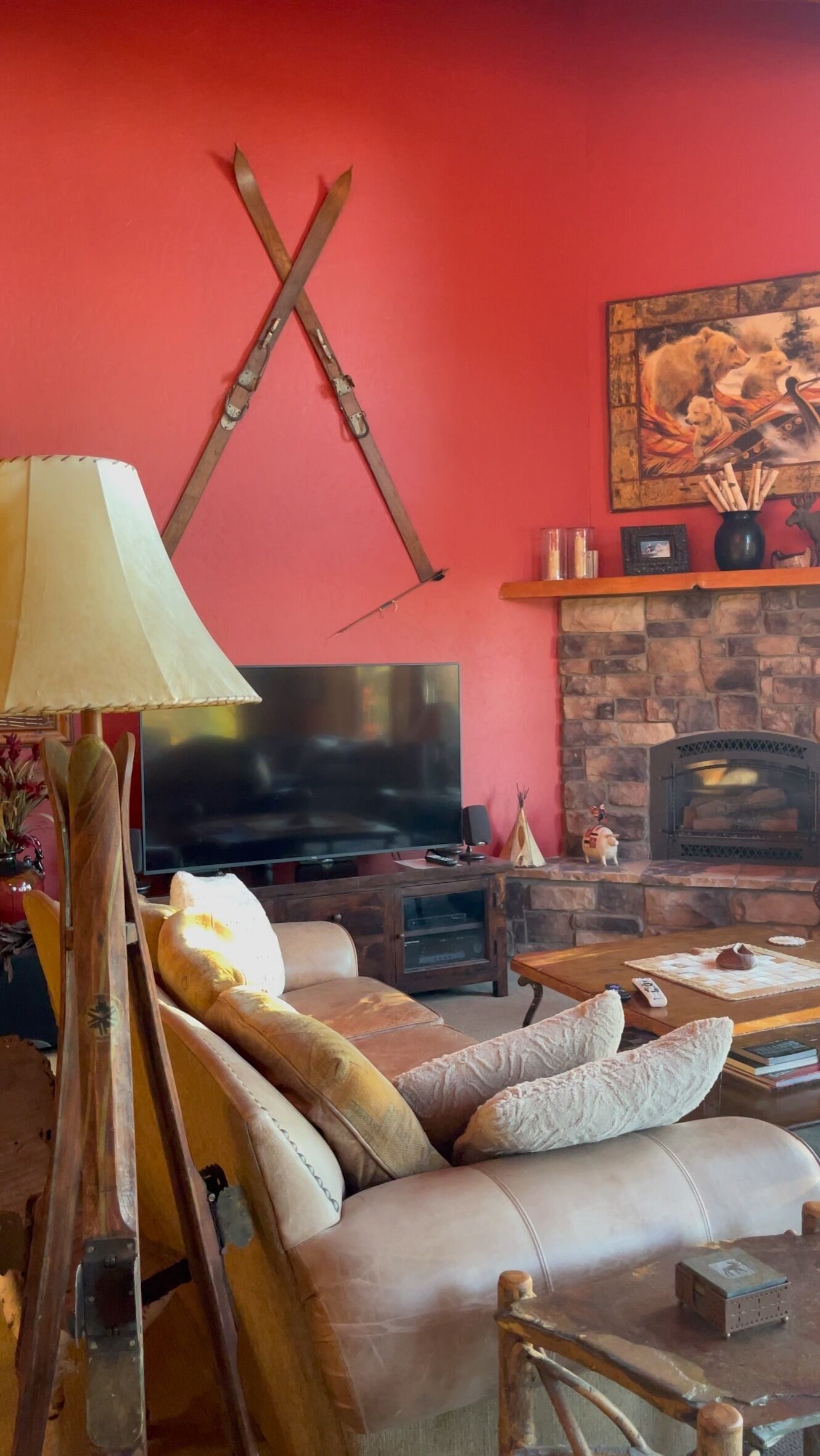 Smart-TV, peis, DVD-spiller og fotballspill