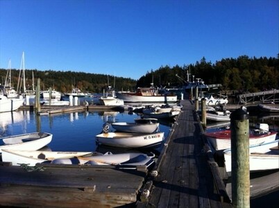 Walk to Acadia! Maine 
Farmhouse 2025: 3 night min May-Labor Day