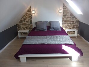 3 bedrooms, iron/ironing board, travel crib, free WiFi - House Roscoff 20 m from the sea, 200 m from the port, 200 m thalasso, 3bedroom / 2bathroom (Roscoff)