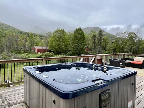 Heart of Hunter Village; across MT!Spring Special3rd night half OFF!” W/weekend