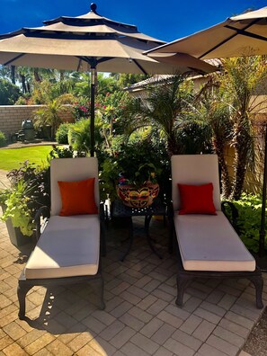Terrace/patio - Beautiful, Desert backyard oasis!  Free rides to Coachella and stagecoach! (Indio)
