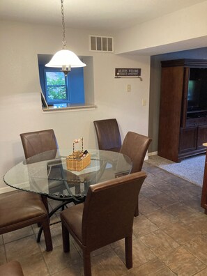 تناول الطعام