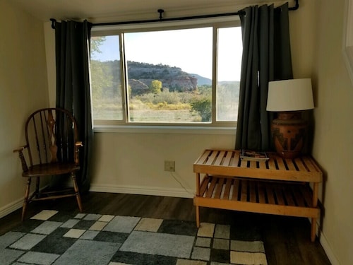 SCENIC CABIN 35Ac Peace & Quiet Creek Pets Pets 35min-MesaVerde, 5min-SandCanyon