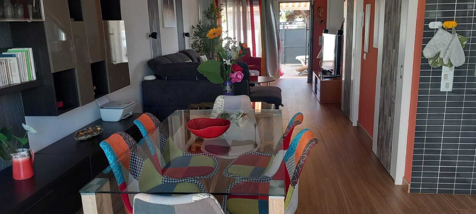Smart TV, DVD player, books, video library