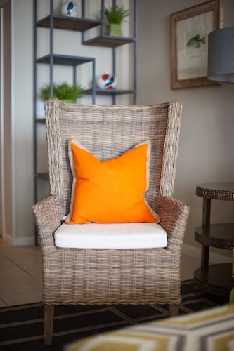 PREMIUM Beach Front One Bedroom at Phoenix V