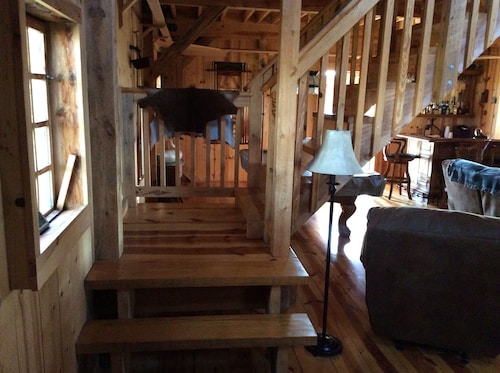 Cabin at Holdens Creek on Eastern Shore of VA