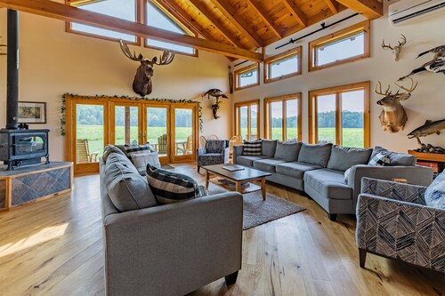 6 Bedroom Ultimate Family Retreat