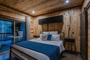 6 bedrooms, WiFi, bed sheets