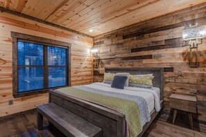 6 bedrooms, WiFi, bed sheets - Let's Get Together: 6Bed+Loft/Gameroom+5.5Bath (Broken Bow)