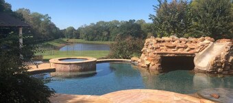 Whitetail Ranch Manor Retreat