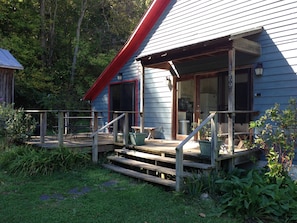 Exterior - Alone Mill Schoolhouse - A paradise for outdoor lovers (Lexington)