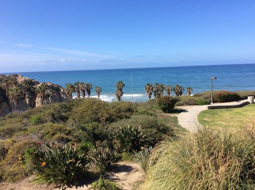 Spectacular Panoramic View just steps from San Clemente's Calafia Beach!