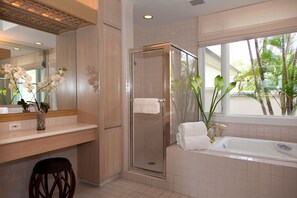 Bathtub, hair dryer, towels -  Access to Mauna Lani Spa/Tennis/Pickleball/Gym/Lap Pool included with booking (Waimea)