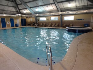 Piscine couverte, piscine chauffée