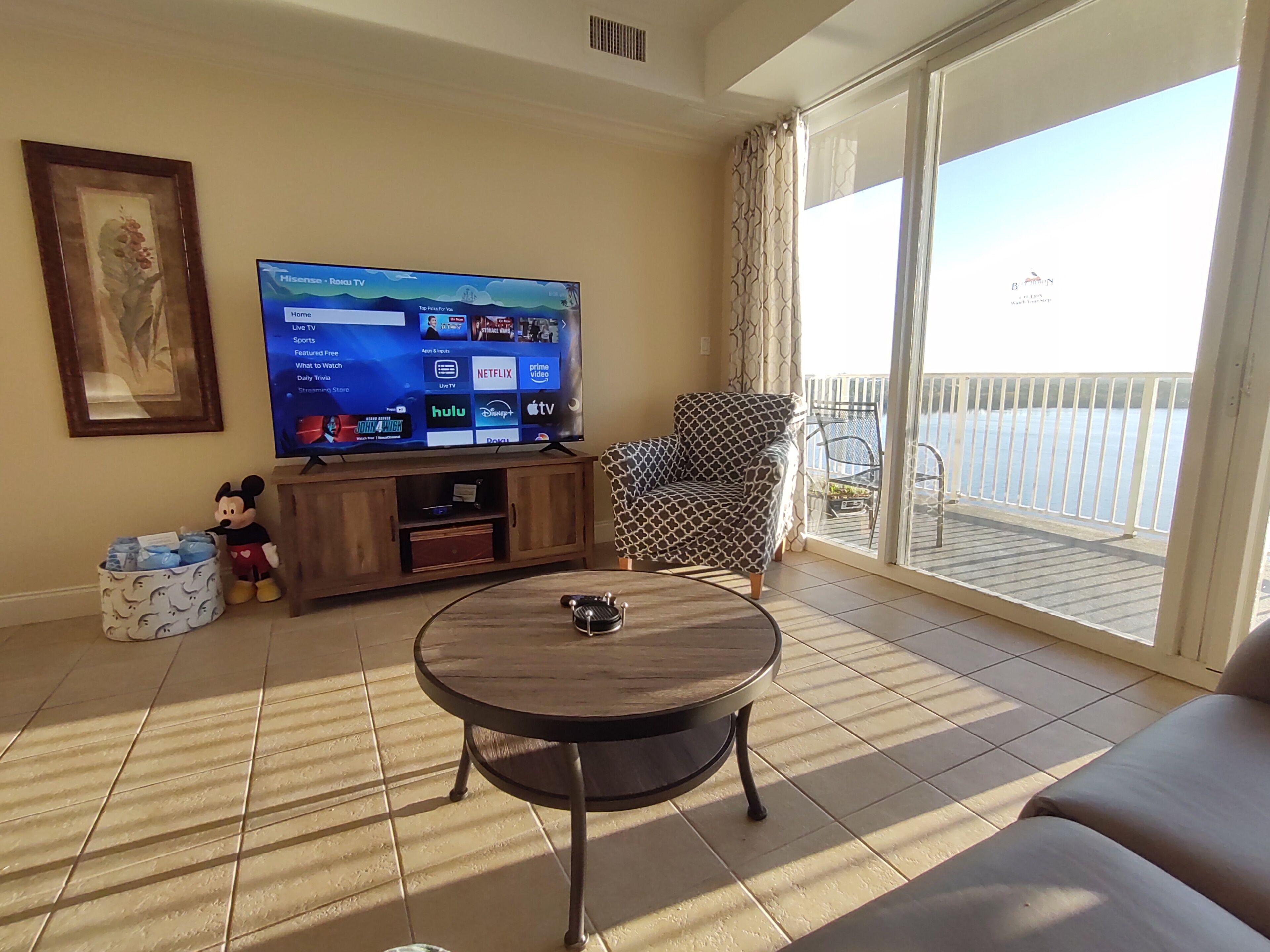 Smart TV, DVD player, stereo