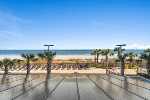 On the beach - Winter Rates! Luxurious 1BR Retreat at Landmark Resort! (Myrtle Beach)