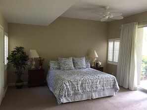 2 bedrooms, desk, iron/ironing board, travel cot