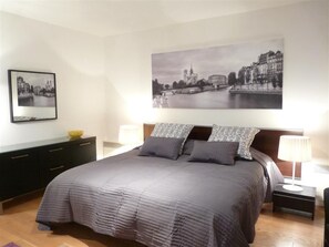 熨斗/熨衫板、Wi-Fi、床單