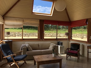 TV, fireplace, stereo - Breton farmhouse quiet, between sea and river (Lannion)