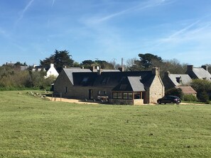 Exterior - Breton farmhouse quiet, between sea and river (Lannion)